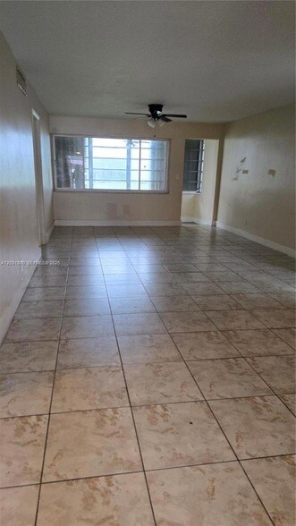 Photo - 1450 NE 191st St Unit 106