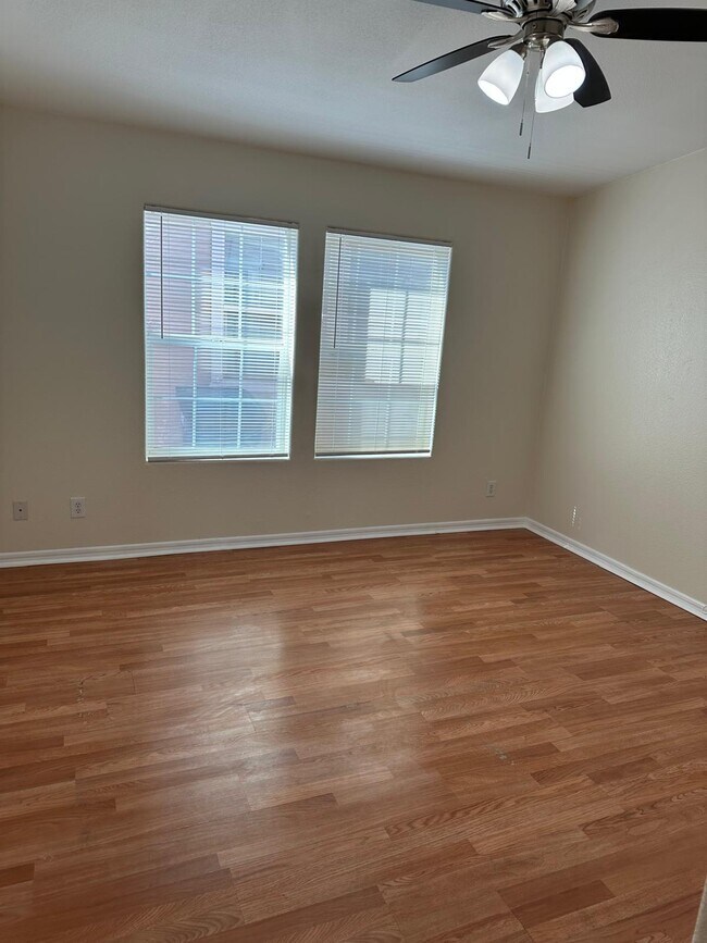 Photo - 2308 Rangeview Dr