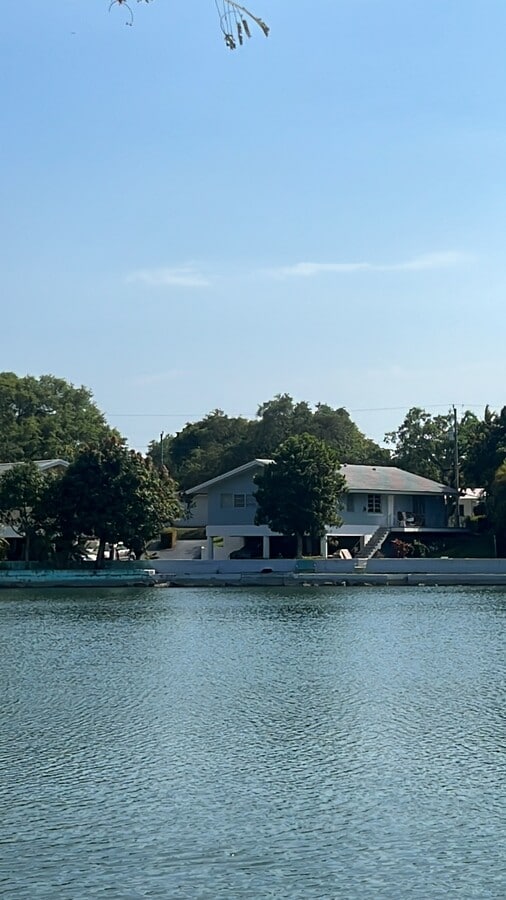 Photo - 425 NE 103rd St