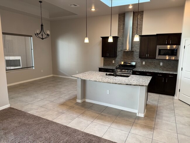 Photo - 3066 Don Buck Dr