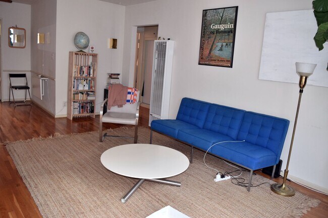 Photo - 1229 N New Hampshire Ave Unit 2