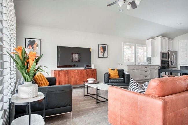 Photo - 30142 Gold Finch Pl