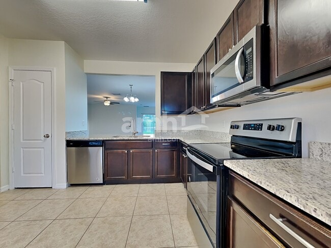 Photo - 3825 Crystal Dew St