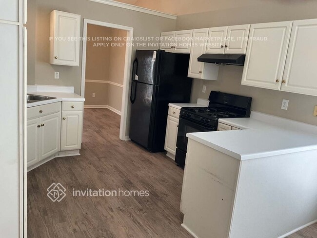 Photo - 805 Avalon Forest Dr NW