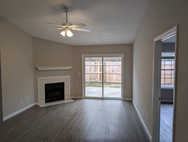 Living Room with gas fireplace - 1381 Pinnacle Ln Townhome