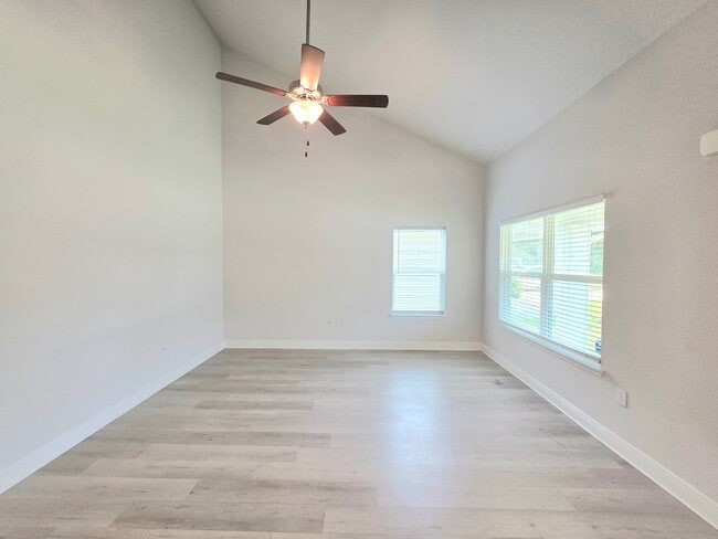 Photo - 358 Cardinal Cove Ct