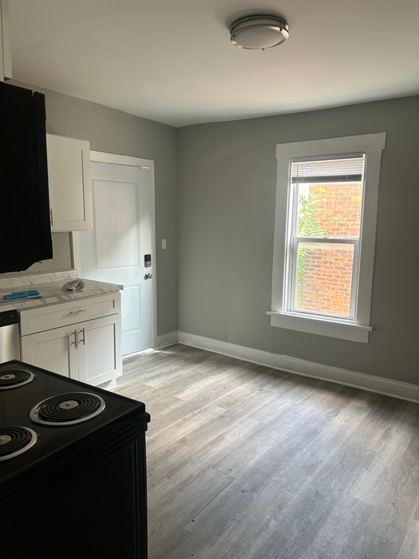 Photo - 358 St Clair Ave Unit a