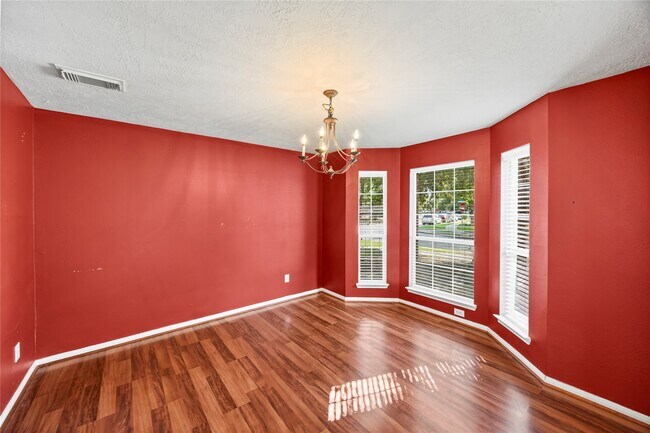 Photo - 6759 Barker Bend Ln