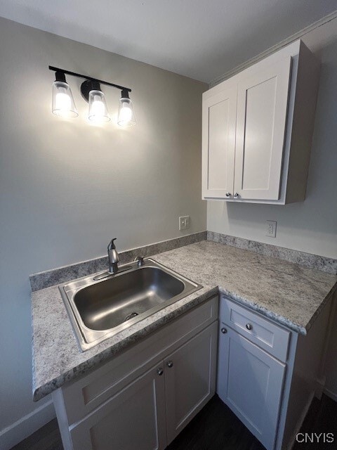 Photo - 170 Kenwood Ave