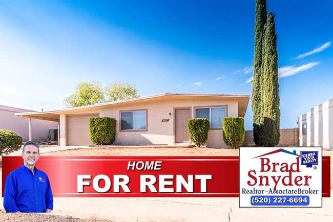 Building Photo - 3 Bedroom, 2 Bath Home, 1 Car Garage, Large Fenced Yard!