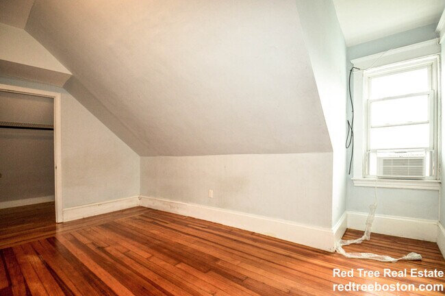 231 Chestnut Hill Ave Unit 3