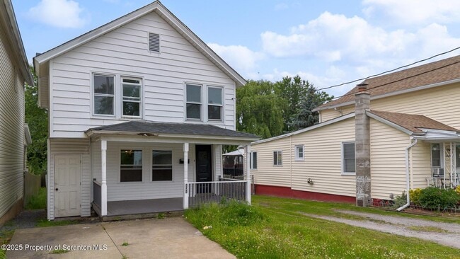 Photo - 121 Throop St