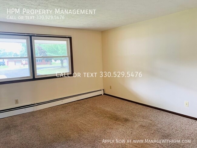 Photo - 3350 Mollane St NW
