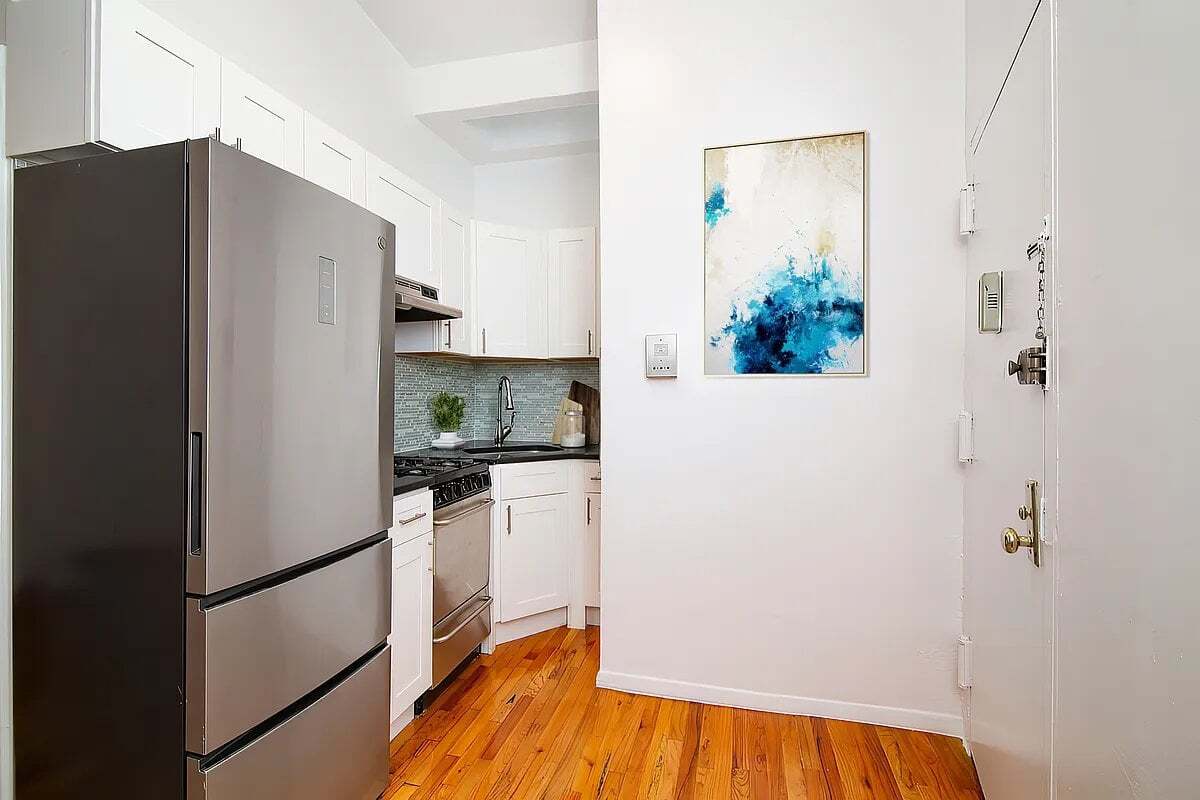Photo - 400 E 53rd St Unit 2C
