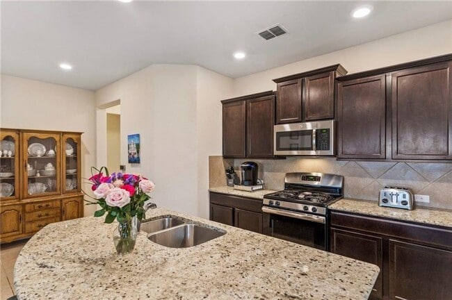 495 Shale Cir