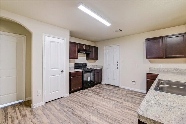 Photo - 5810 Long Arbor Ln
