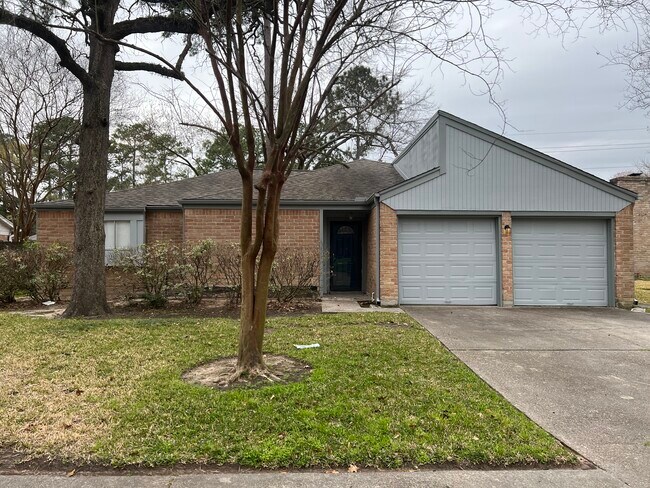 Photo - 14715 Spring Lake Dr