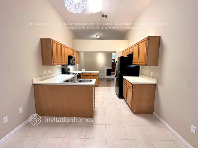 Photo - 1453 Hyde Park Dr