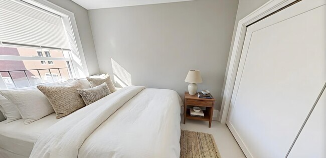 Photo - 9 Anderson St Unit 4 R