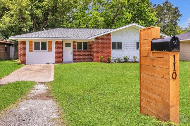 Photo - 110 Prune St