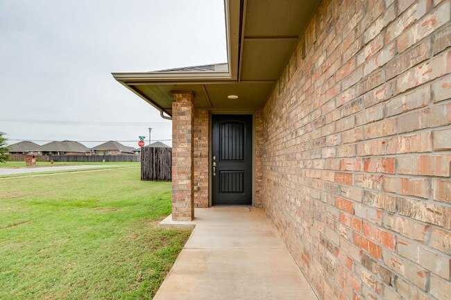 Photo - 8815 SW 45th St