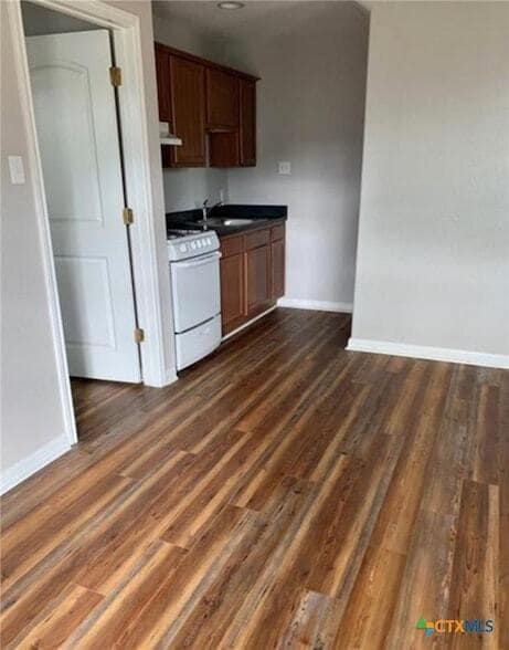 Photo - 216 Trestle Tree Unidad 121