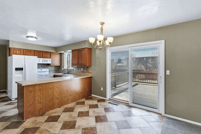 Photo - 4 Bedroom Home for Rent In North Colorado Springs