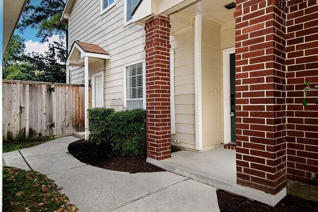 Photo - 35 S Avonlea Cir