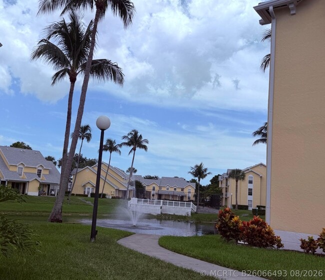 Building Photo - 6347 La Costa Dr Unit B