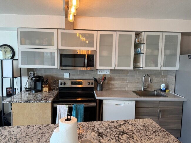 Photo - 300 N State St Unit 4206