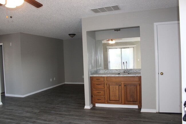 Photo - Putnam City Schools