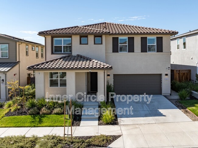 Building Photo - 5624 Sierra Trail Way Rental