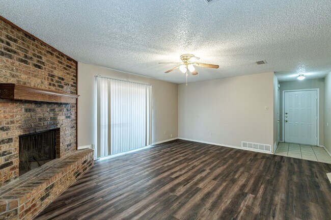 Photo - 6112 38th St Unit A