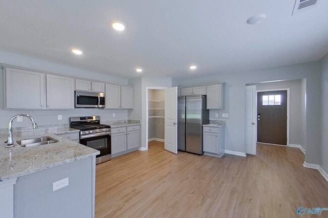 649 June St