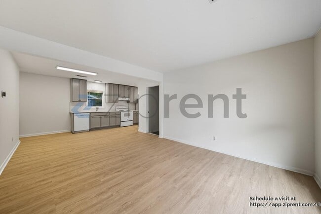 Photo - 7064 Eunice Dr