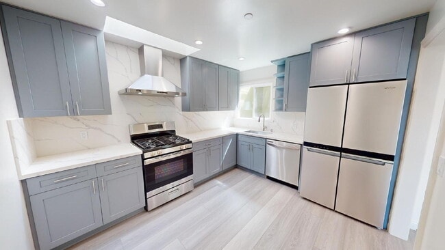 Photo - "Charming 3-Bed Oasis on Frankfort St: Spacious 2-Bath Retreat in Daly City!"