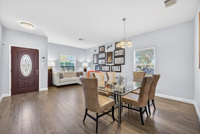 Photo - 2522 Knoll Shadows Ln