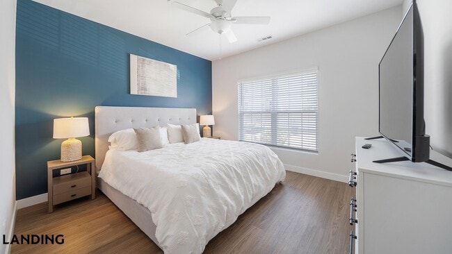 Photo - 8900 Archer Ave Unidad 4110