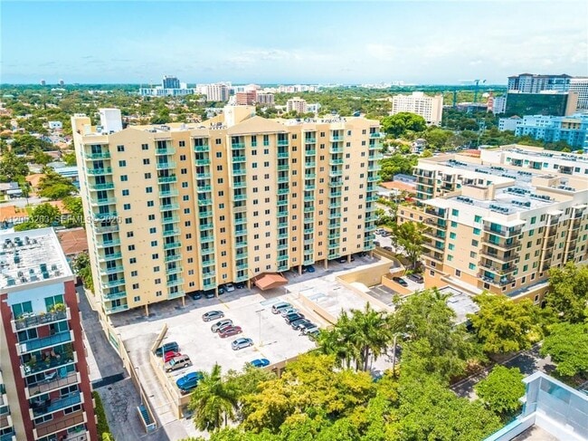 Building Photo - 3500 Coral Way Unit 812