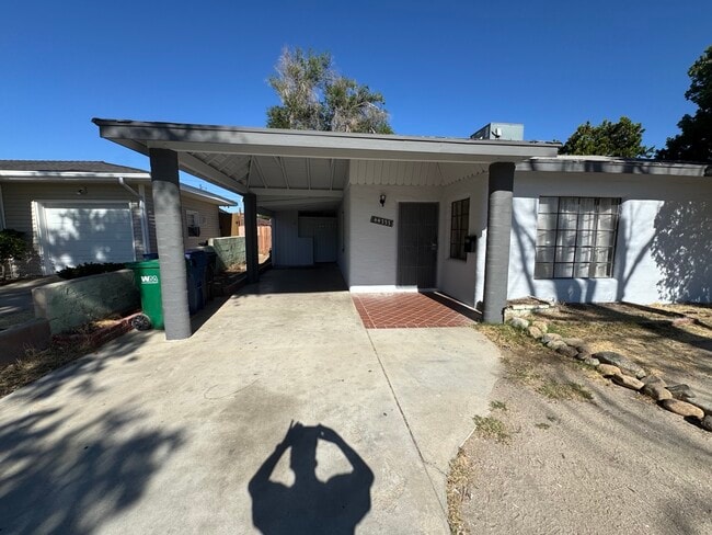 Photo - 44333 Elm Ave