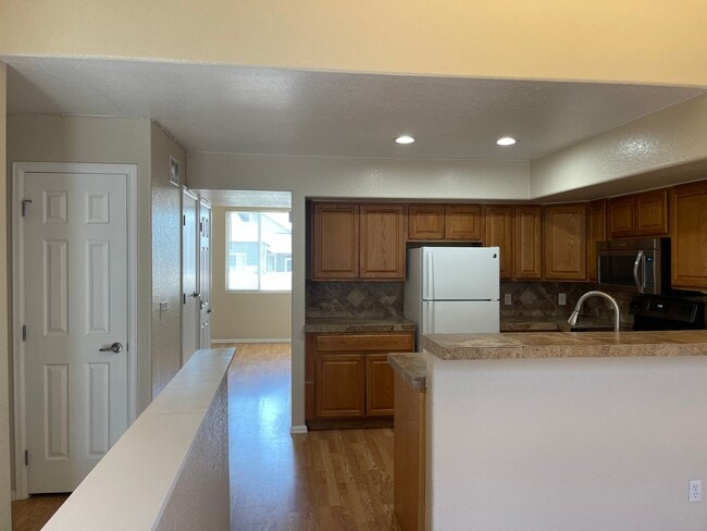 Photo - 2nd floor - 2 bed 2 bath with loft in Aurora!