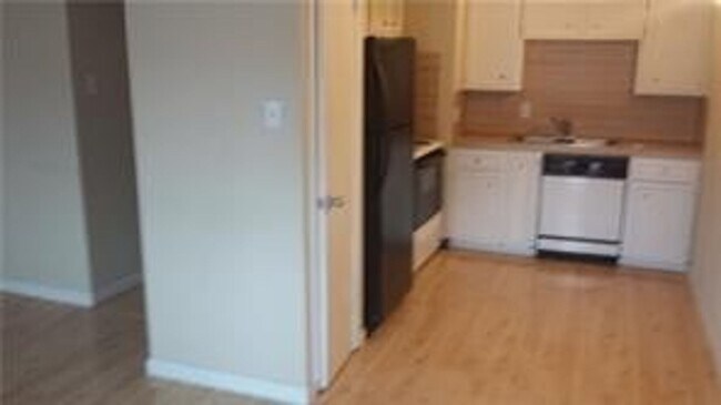 Photo - 2404 Longview St Unit 202