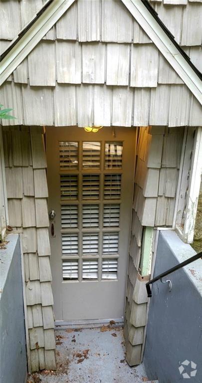 Building Photo - 1171 Goodwin Rd NE Unit B Rental