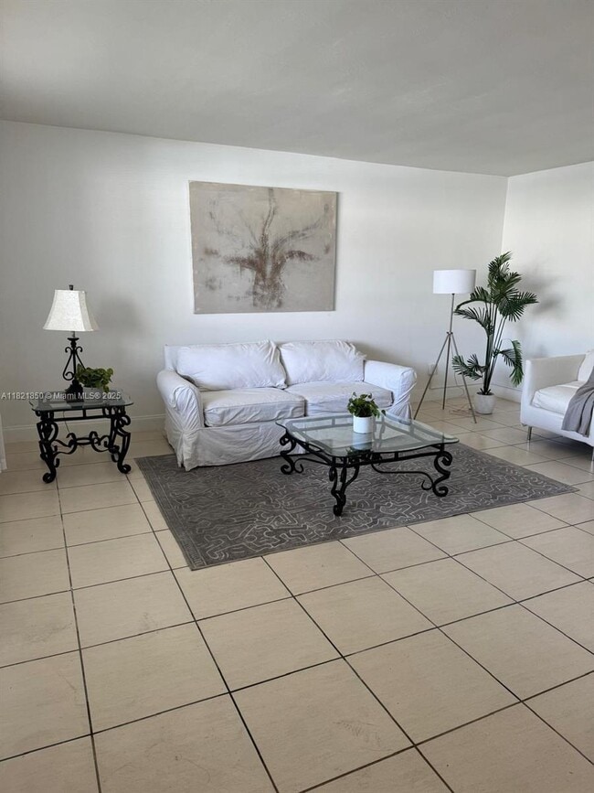 Photo - 11960 NE 19th Dr Condo Unit 3