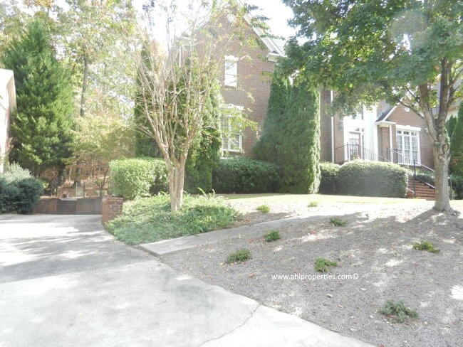 Photo - 8014 Greystone Green