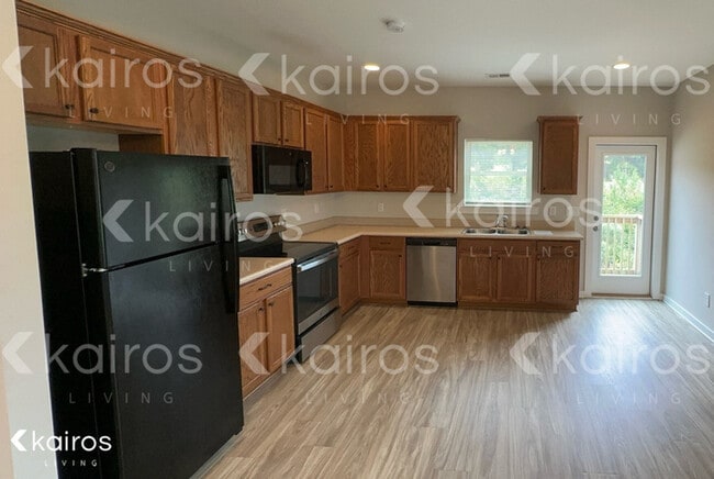 Photo - 161 Bates Ln