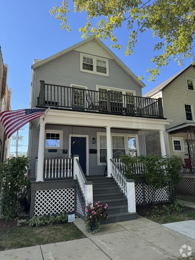 Building Photo - 4114 N Maplewood Ave Rental