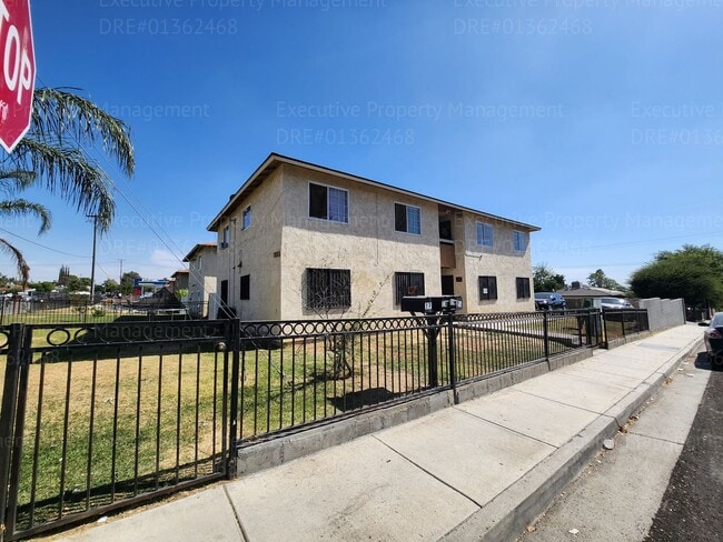 Photo - 1303 Bernard St Unit 20