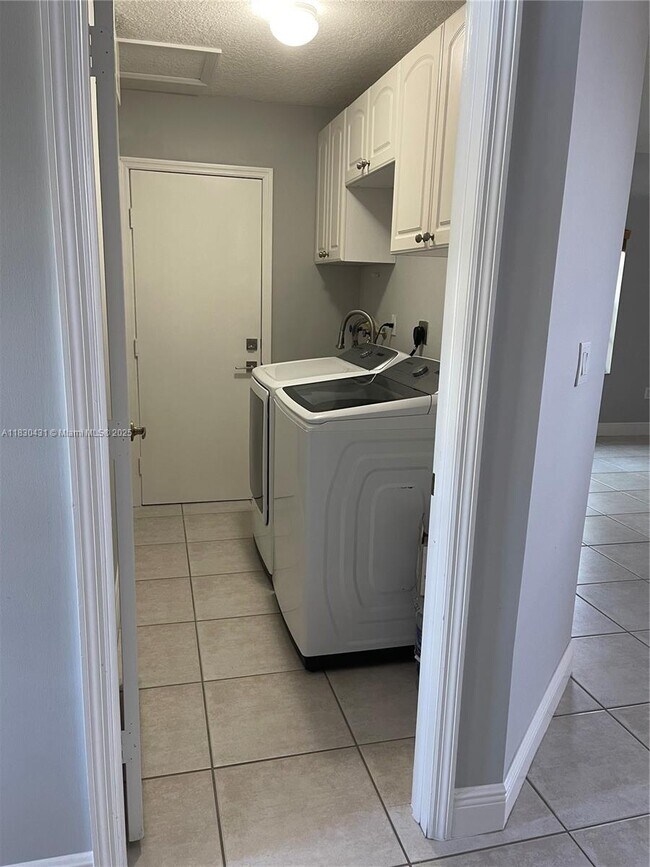 Photo - 16469 SW 100th Terrace