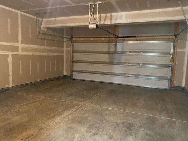 Photo - Beautiful New 3 Bed 2.5 Bath House in Whites Creek